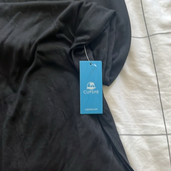 Long black coverup from cupshe - Picture 3 of 5